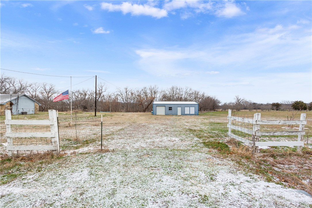 480 Tom Mccartney Lane, Gholson, Texas image 1