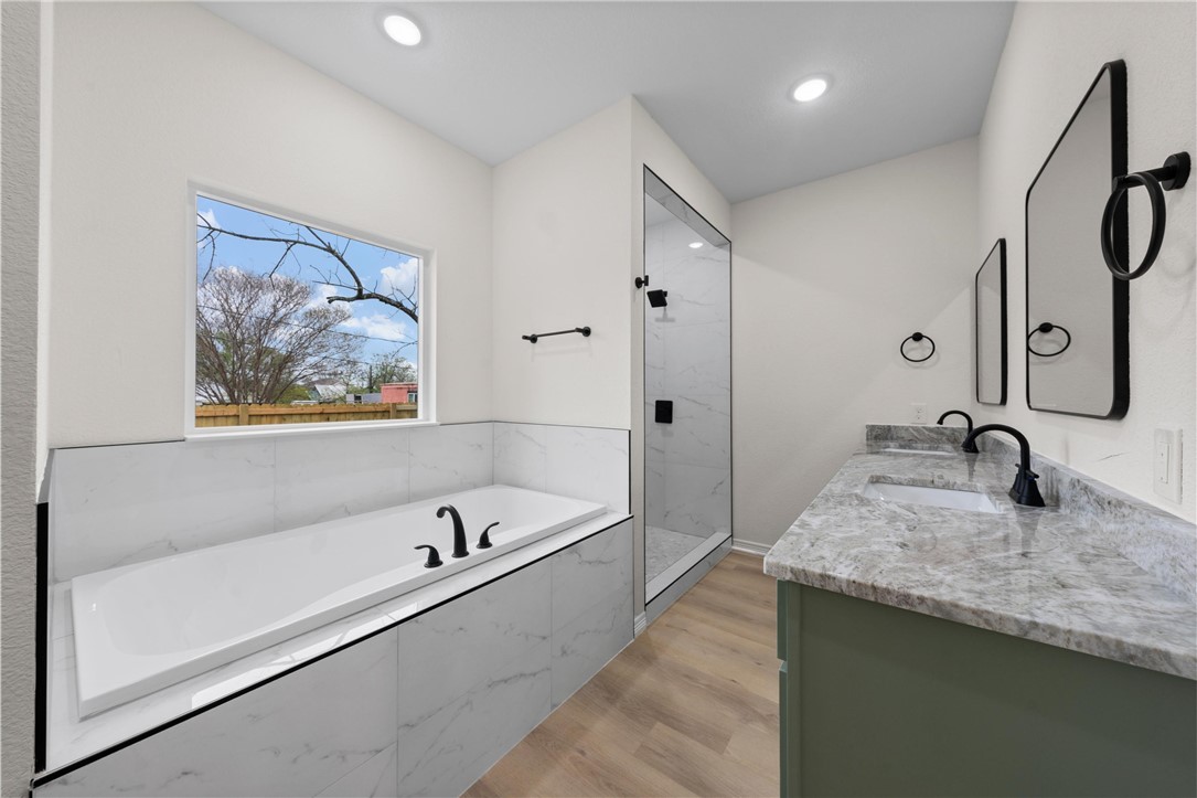 207 N Harrison Street, McGregor, Texas image 7