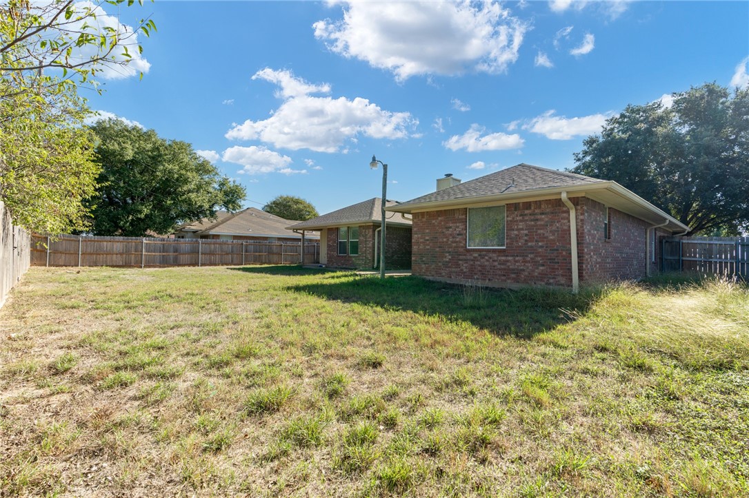 900 Chapel View Drive, Woodway, Texas image 34