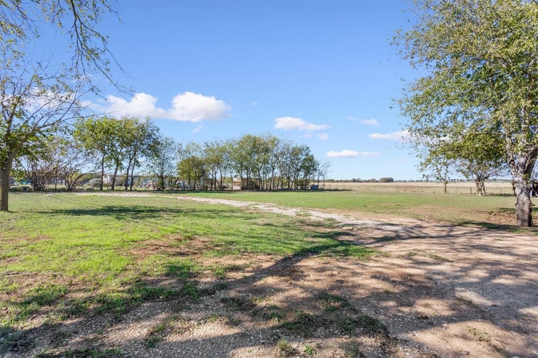 493 Jackson Lane, China Spring, Texas image 9