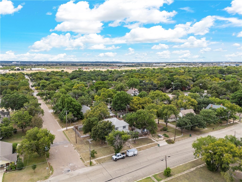 900 W 6th Street, McGregor, Texas image 43