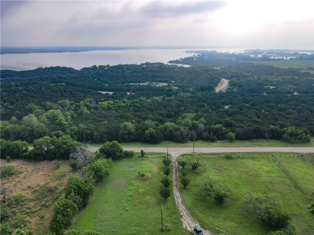 2949 N Speegleville Road, Woodway, Texas image 8