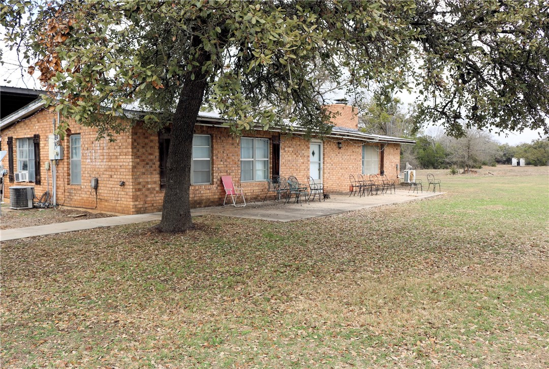 8520 Brewer Lane, Salado, Texas image 4