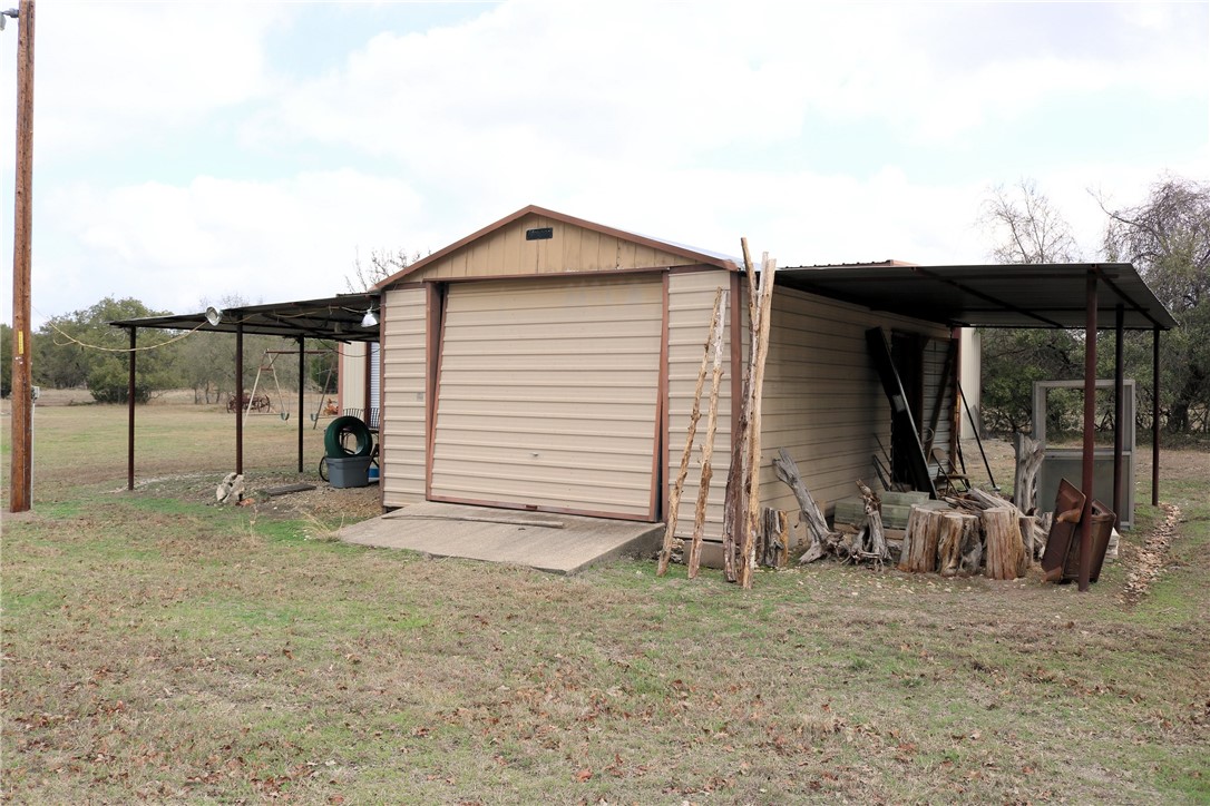 8520 Brewer Lane, Salado, Texas image 11