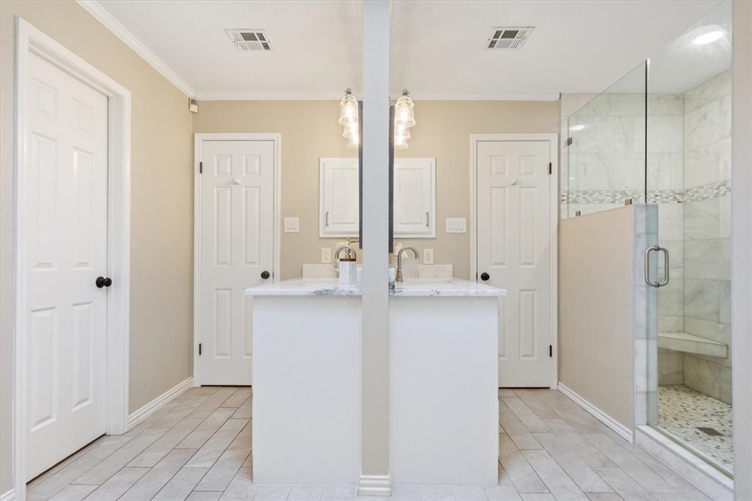 11001 Westwood Drive, Woodway, Texas image 22