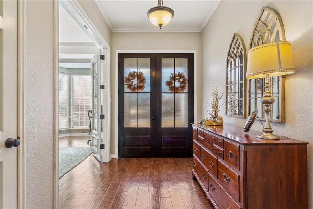11001 Westwood Drive, Woodway, Texas image 3