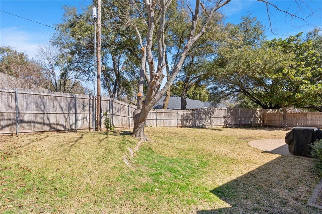11001 Westwood Drive, Woodway, Texas image 36