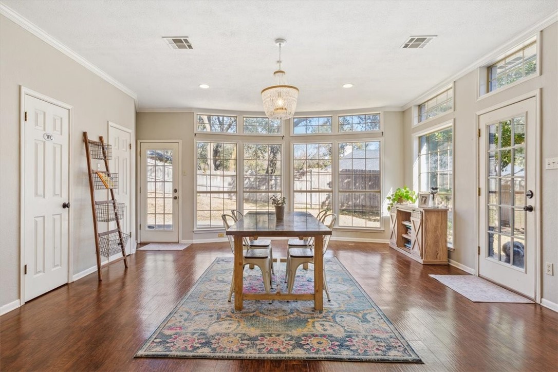 11001 Westwood Drive, Woodway, Texas image 18