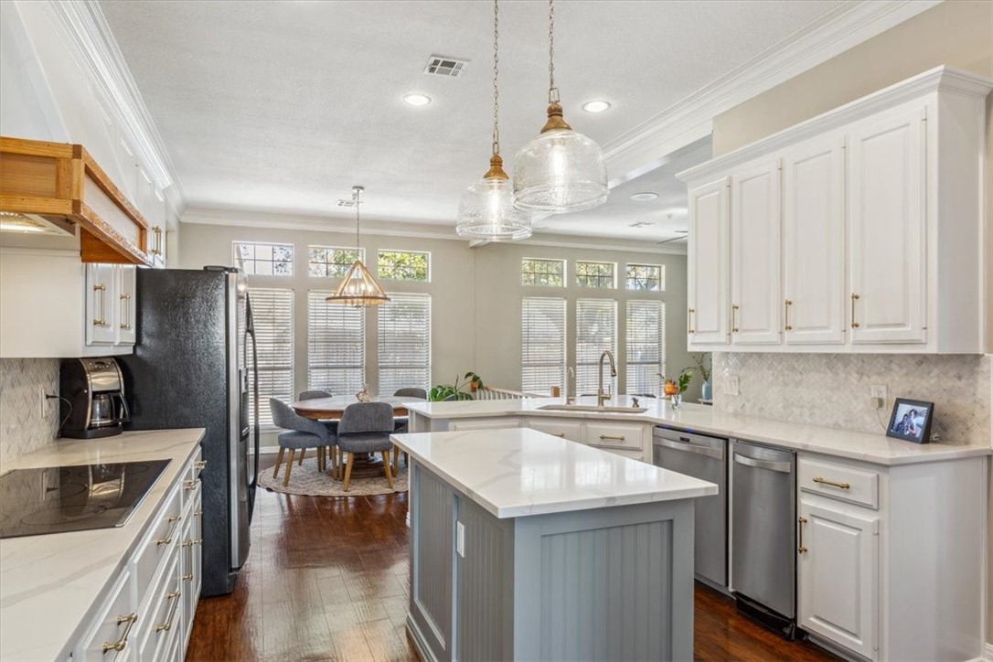 11001 Westwood Drive, Woodway, Texas image 13