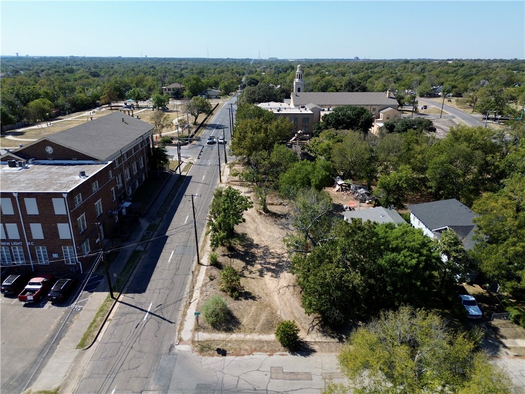 1002 N 17th Street, Waco, Texas image 3