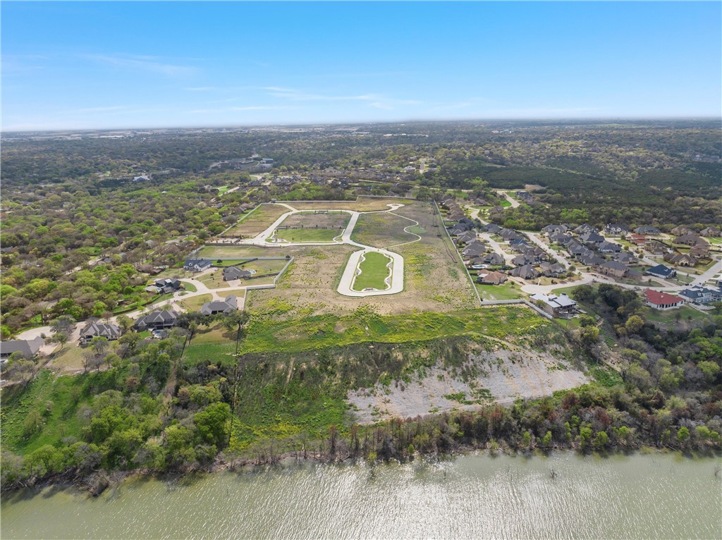 66 Pinehurst Drive, Woodway, Texas image 5