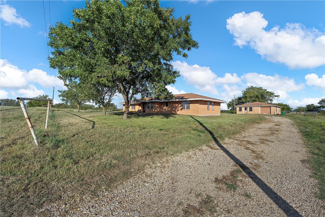 174 Pavelka Drive, Mart, Texas image 3