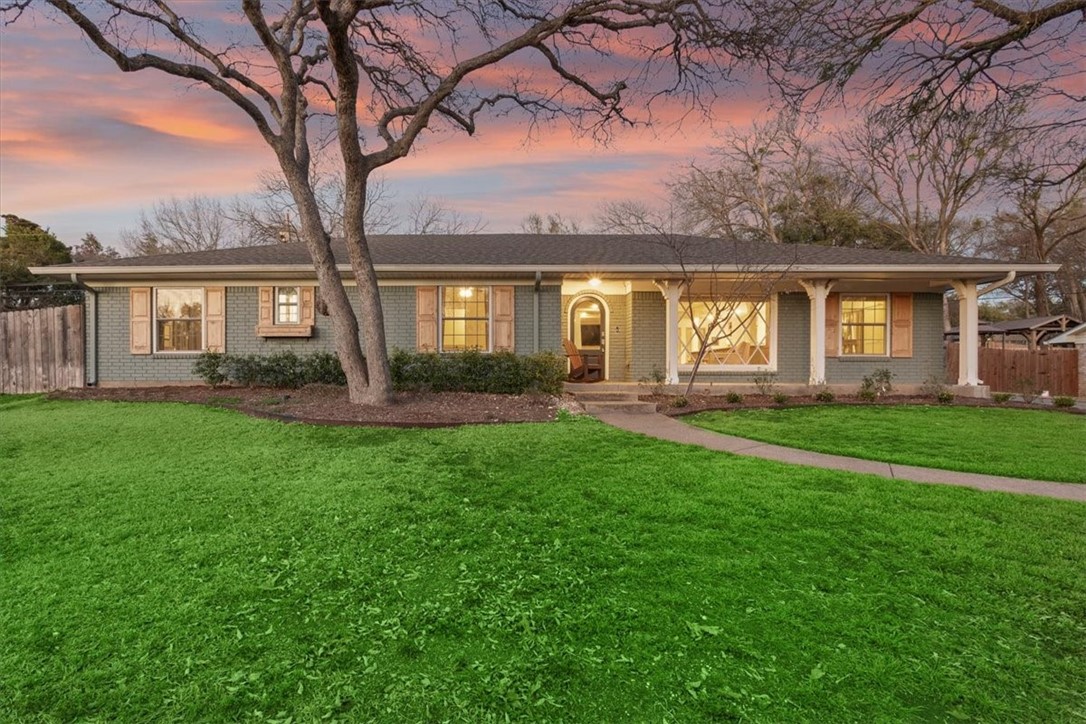 245 Broughton Drive, Woodway, Texas image 1