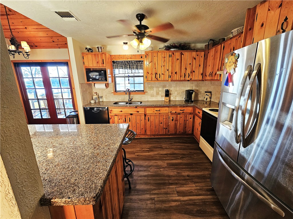 20449 Post Oak Loop, Thornton, Texas image 9