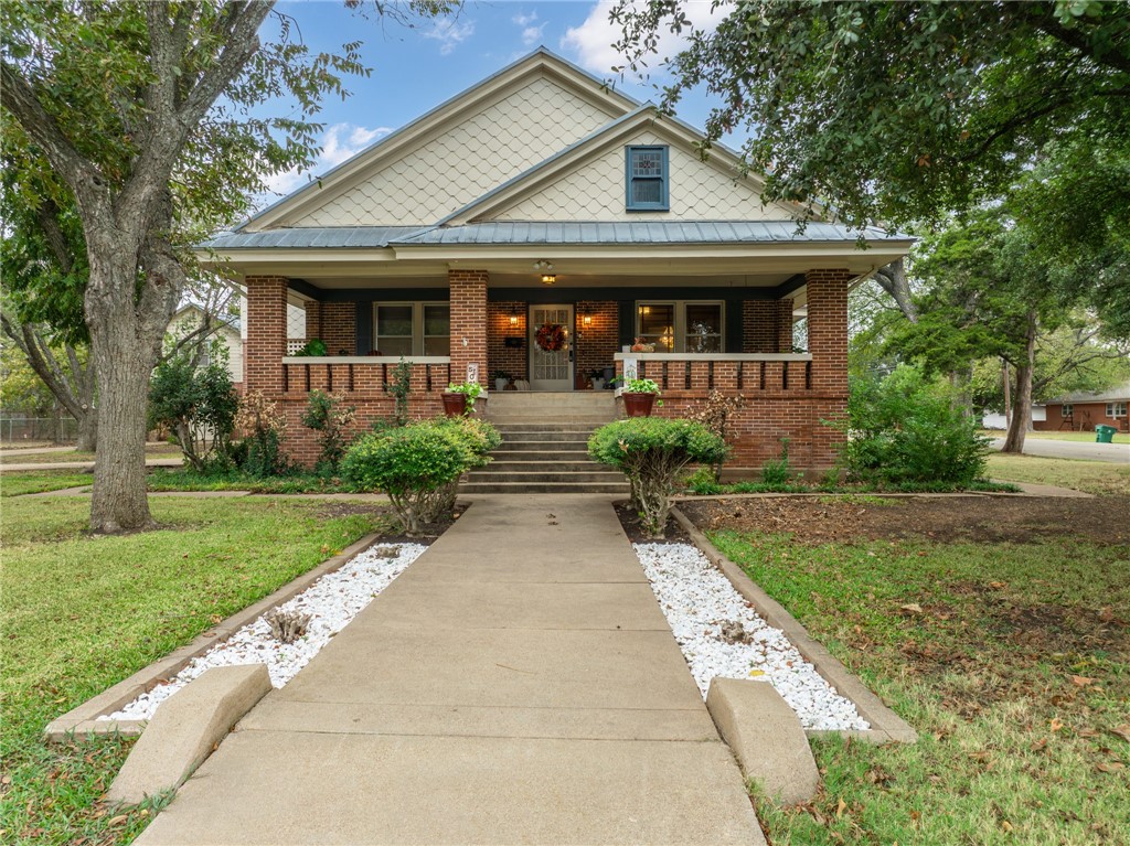 501 S Adams Street, McGregor, Texas image 1