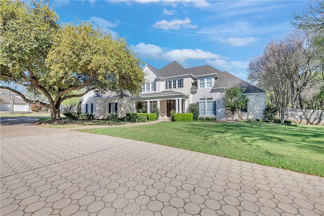 2034 Oak Glen Drive, McGregor, Texas image 2
