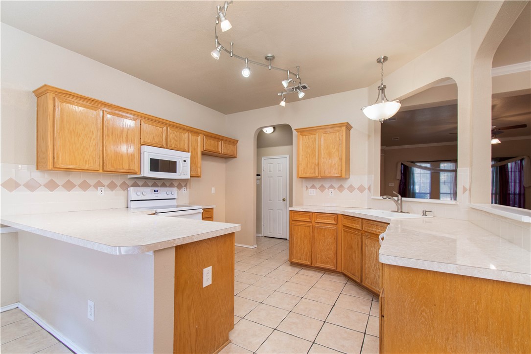 2400 Catawba Loop, Harker Heights, Texas image 13