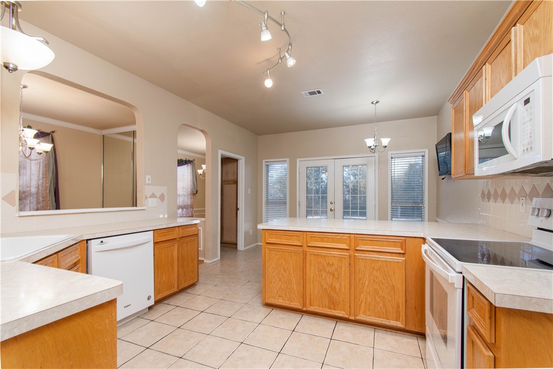 2400 Catawba Loop, Harker Heights, Texas image 12