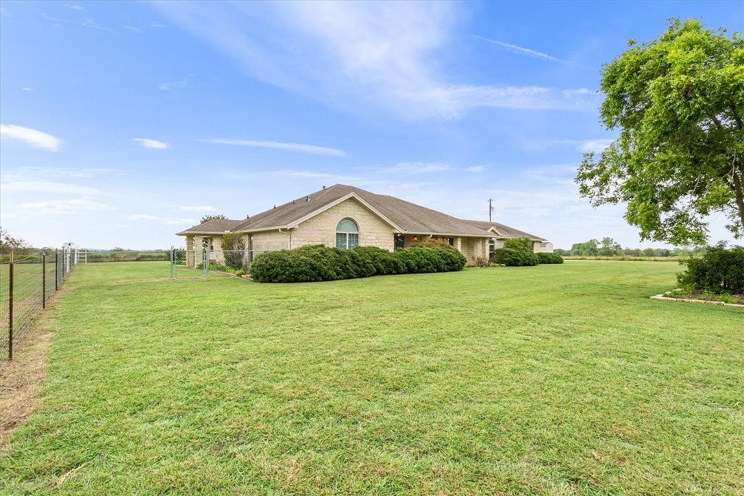 17604 Elm Creek Road, Moody, Texas image 6