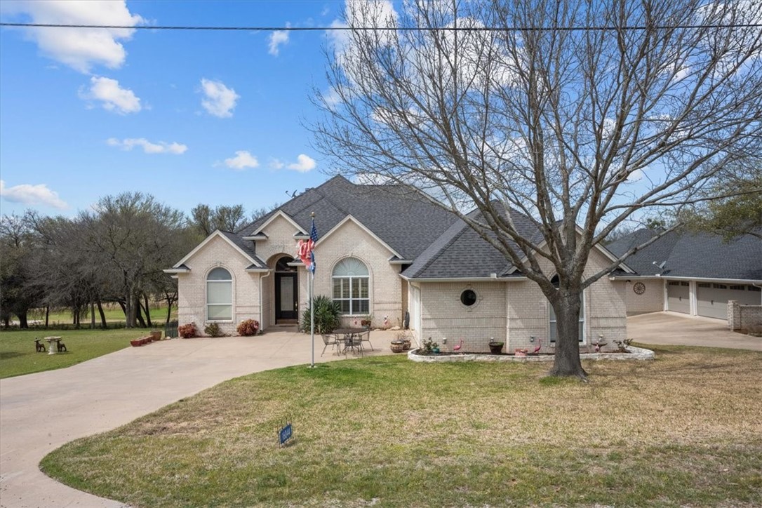 16044 Faircrest Drive, Whitney, Texas image 1