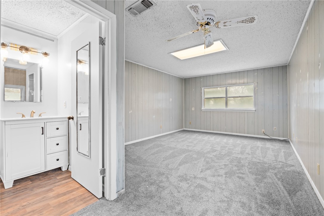 1112 E Elm Street, Hillsboro, Texas image 14