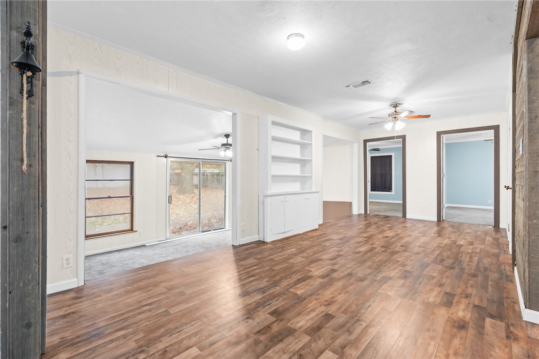 1112 E Elm Street, Hillsboro, Texas image 6