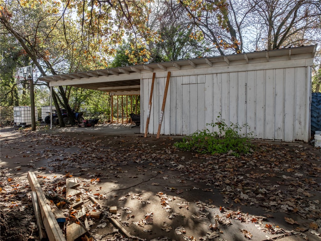 1112 E Elm Street, Hillsboro, Texas image 37