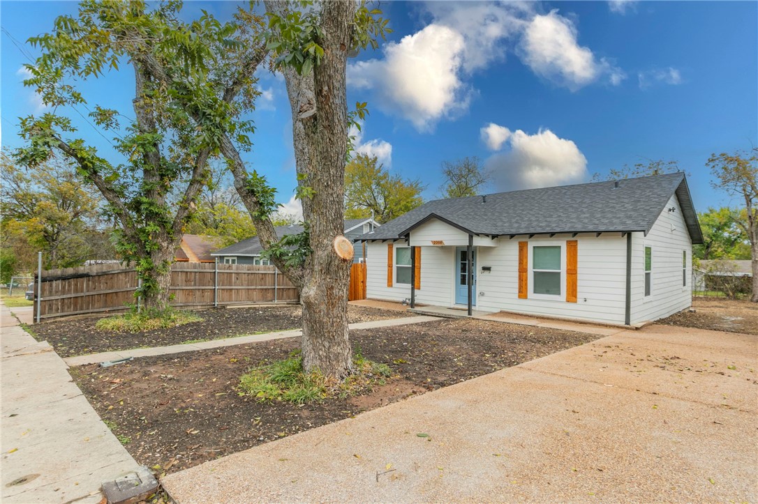 2208 Gurley Avenue, Waco, Texas image 2