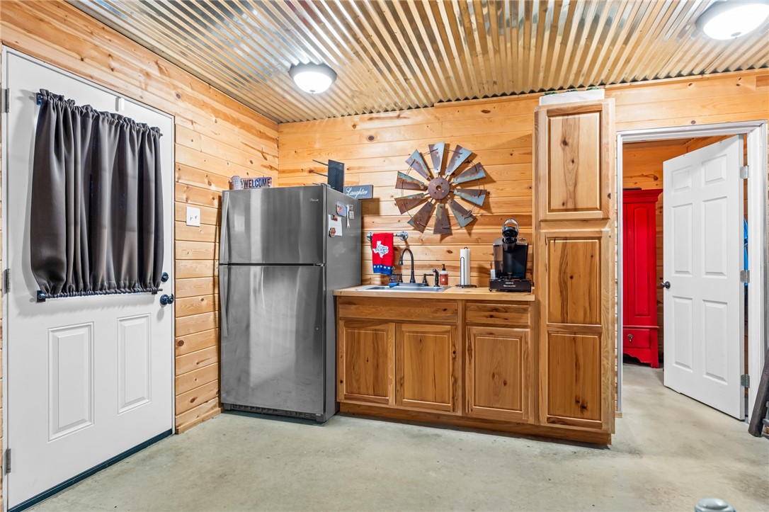5600 Cr 304, Grandview, Texas image 35