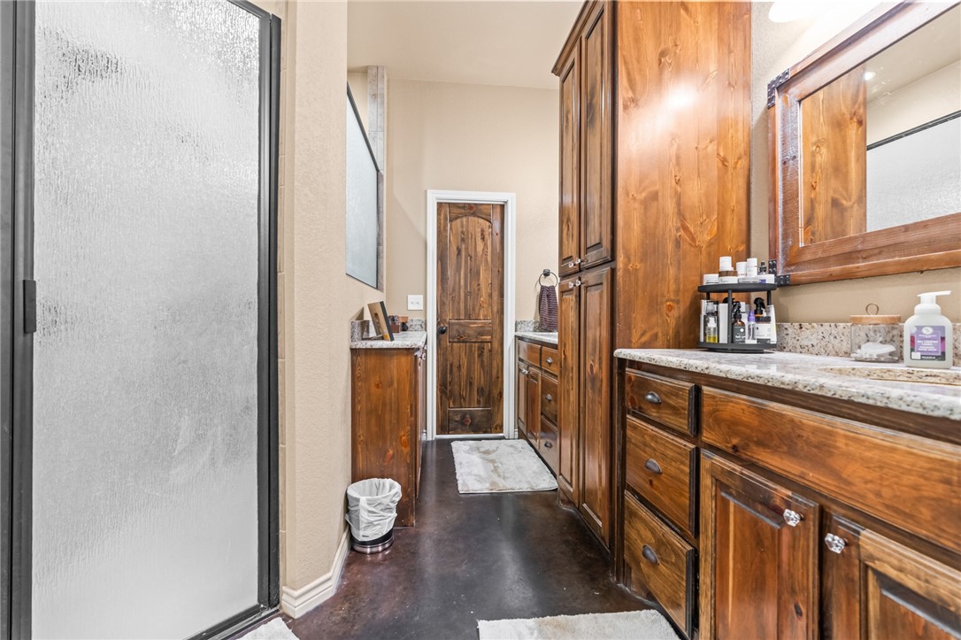 5600 Cr 304, Grandview, Texas image 22