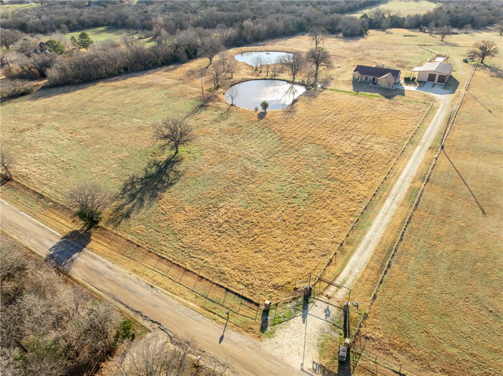 5600 Cr 304, Grandview, Texas image 1