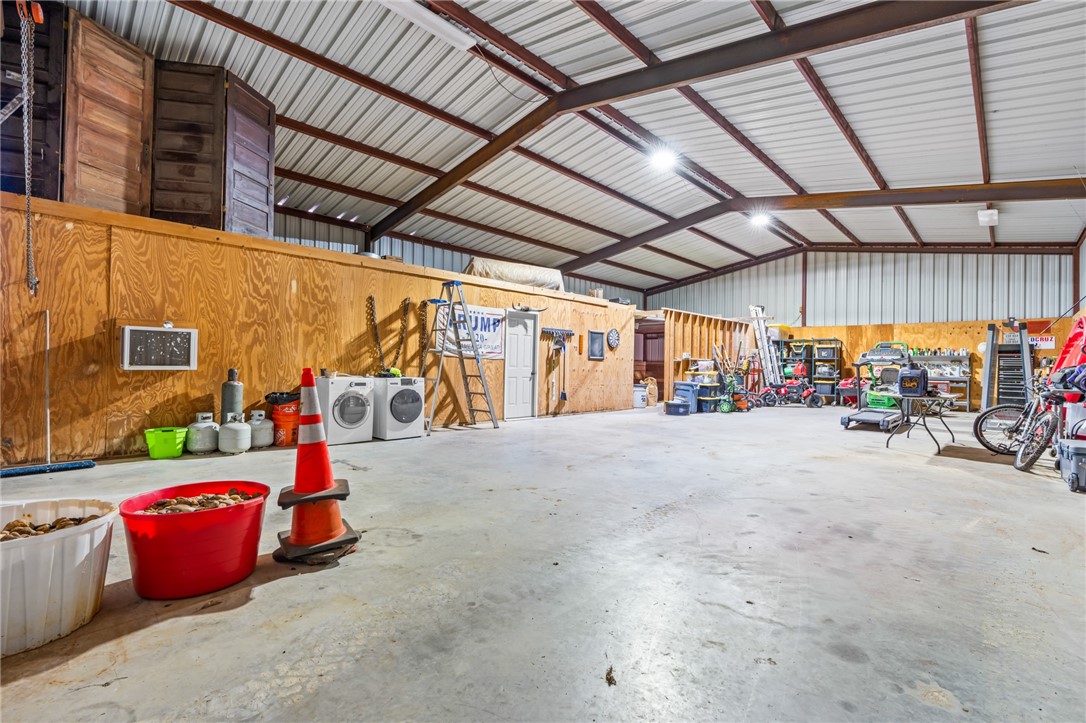5600 Cr 304, Grandview, Texas image 38