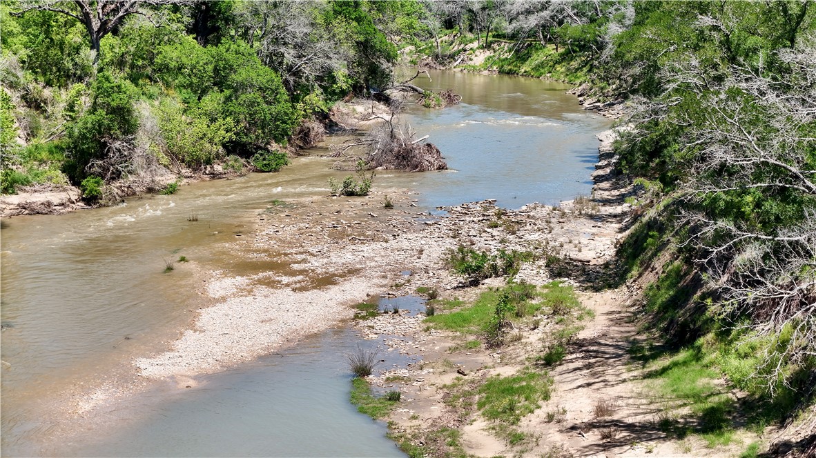 003 Cr 3310, Valley Mills, Texas image 1