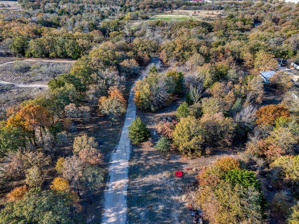 303 Woodlake Lane, Axtell, Texas image 11