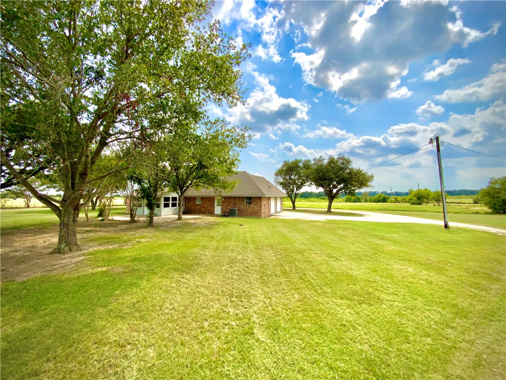 1409 W Trinity, Groesbeck, Texas image 4