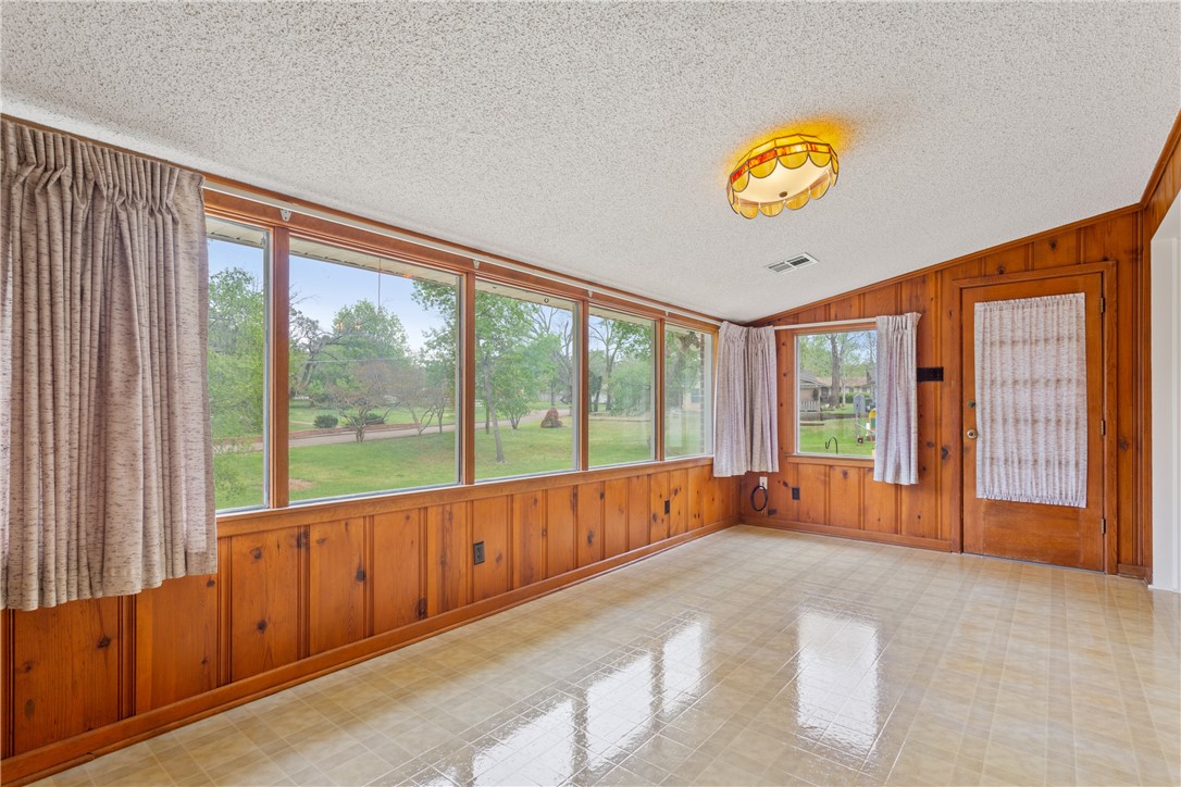 101 Turtle Creek Drive, Waco, Texas image 15