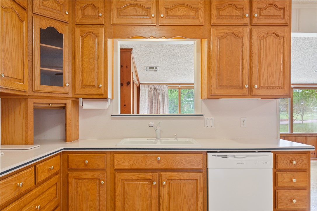101 Turtle Creek Drive, Waco, Texas image 14
