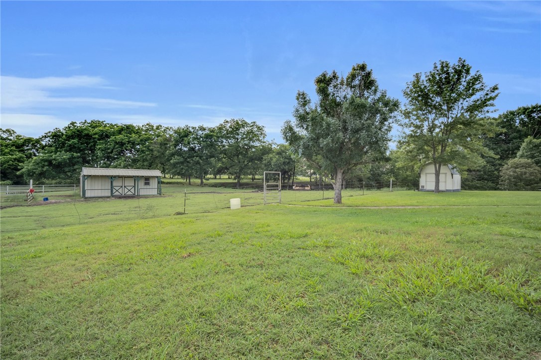 1052 S Lowrance Road, Red Oak, Texas image 16