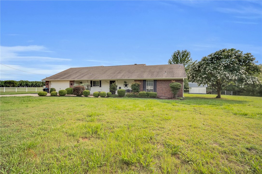 1052 S Lowrance Road, Red Oak, Texas image 4