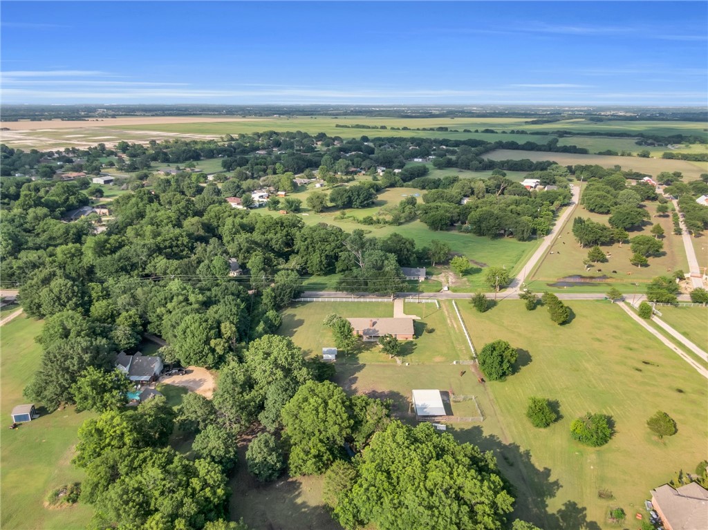 1052 S Lowrance Road, Red Oak, Texas image 8