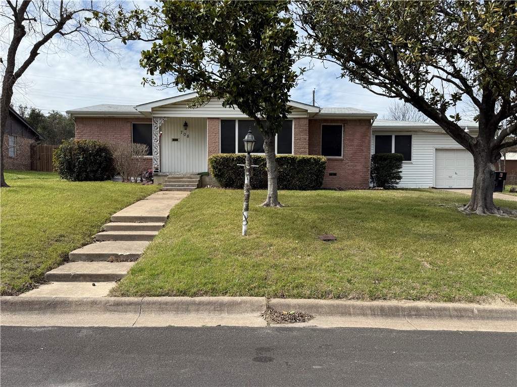 708 S 32nd Street, Temple, Texas image 1
