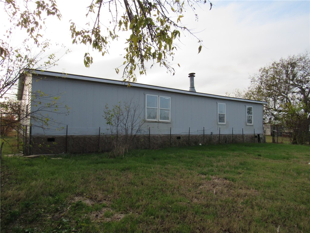 1305 Kirkland Hill Road, Axtell, Texas image 12