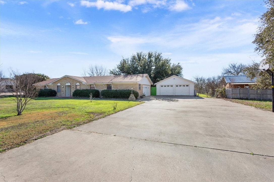 113 Jo Betsy Drive, China Spring, Texas image 4