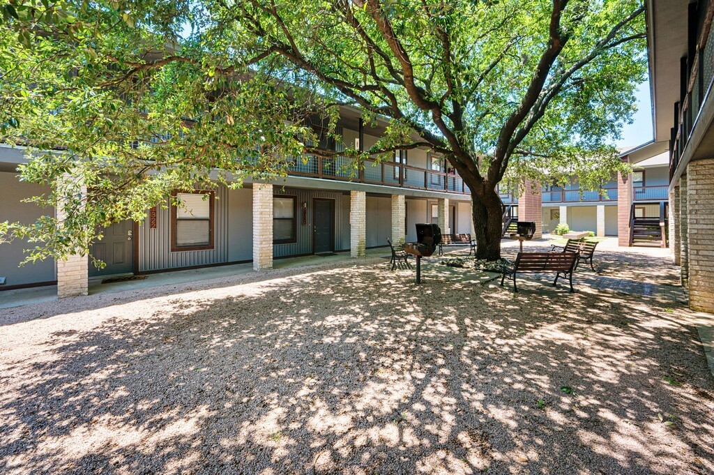 1342 S 12th Street, Waco, Texas image 26