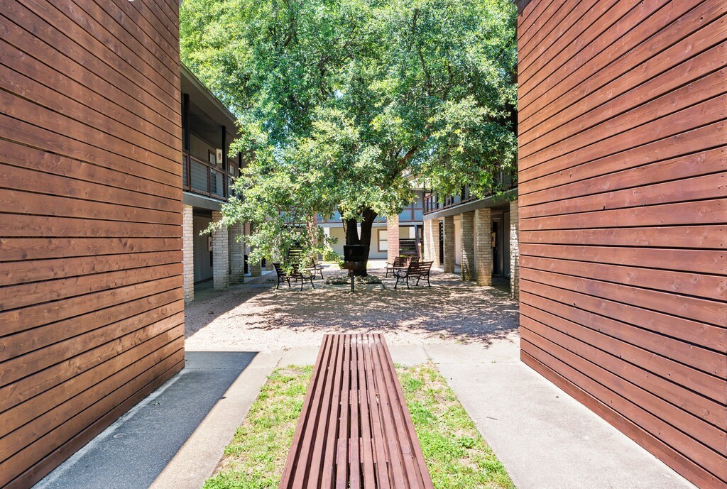 1342 S 12th Street, Waco, Texas image 27