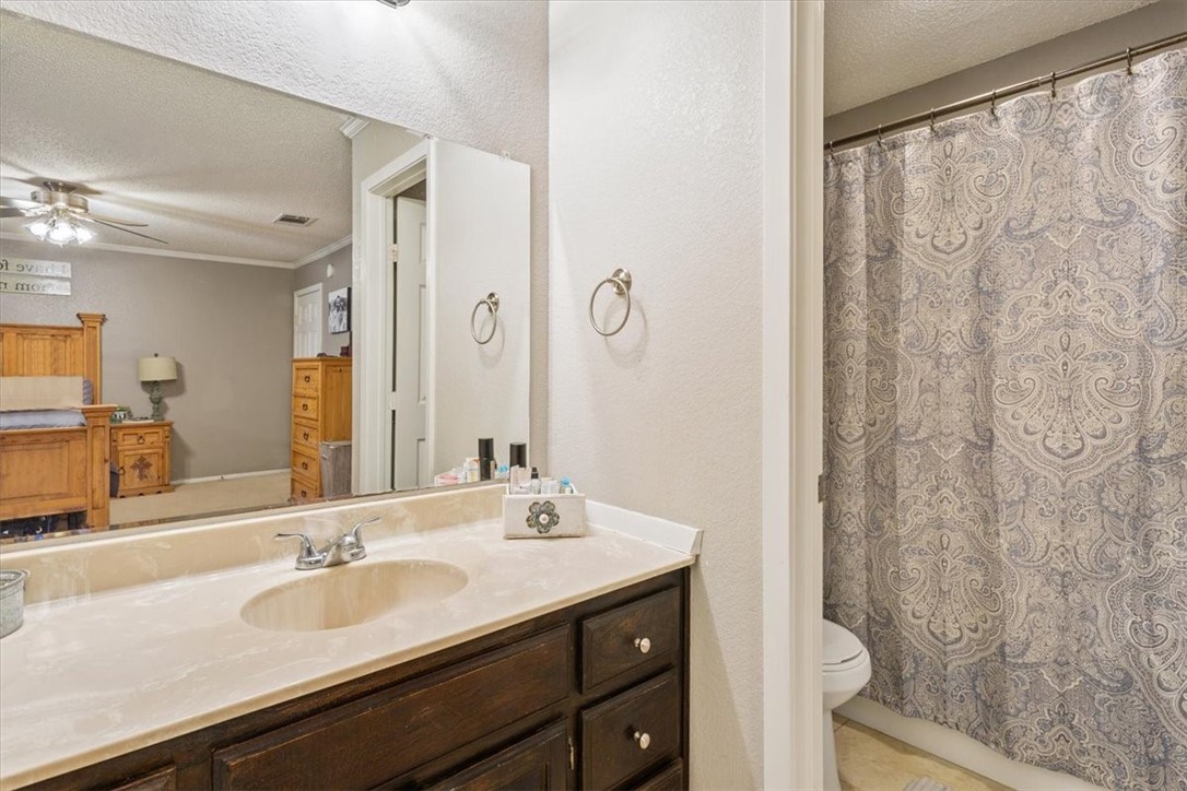 202 Thompson Circle, Lorena, Texas image 11
