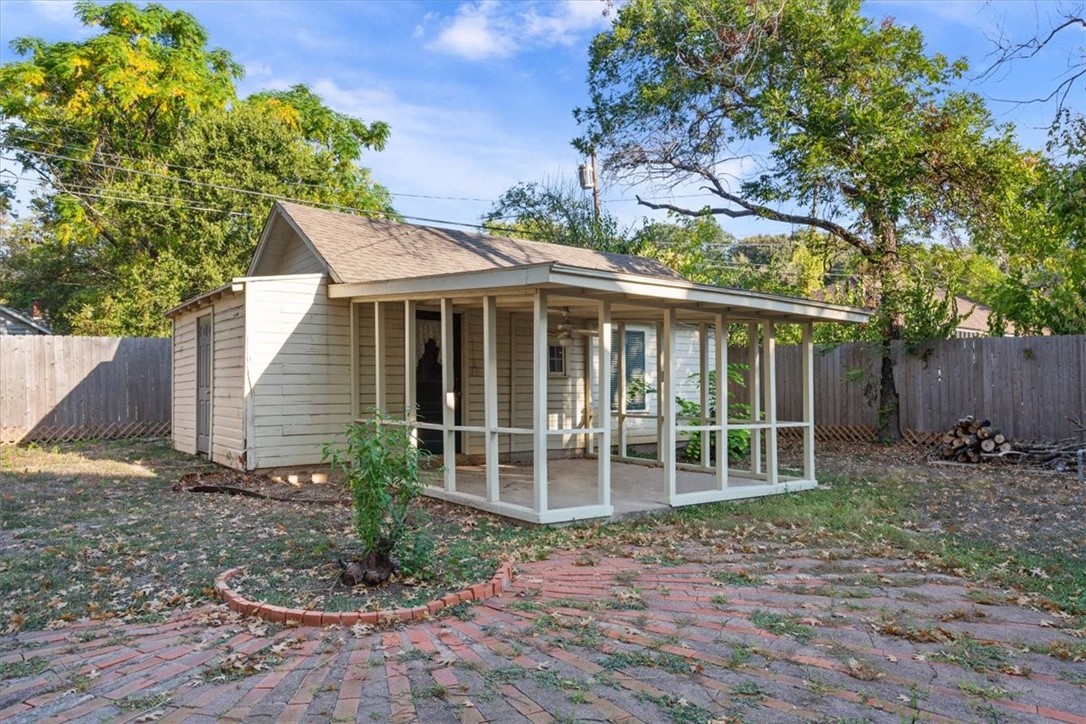 2909 Sanger Avenue, Waco, Texas image 28