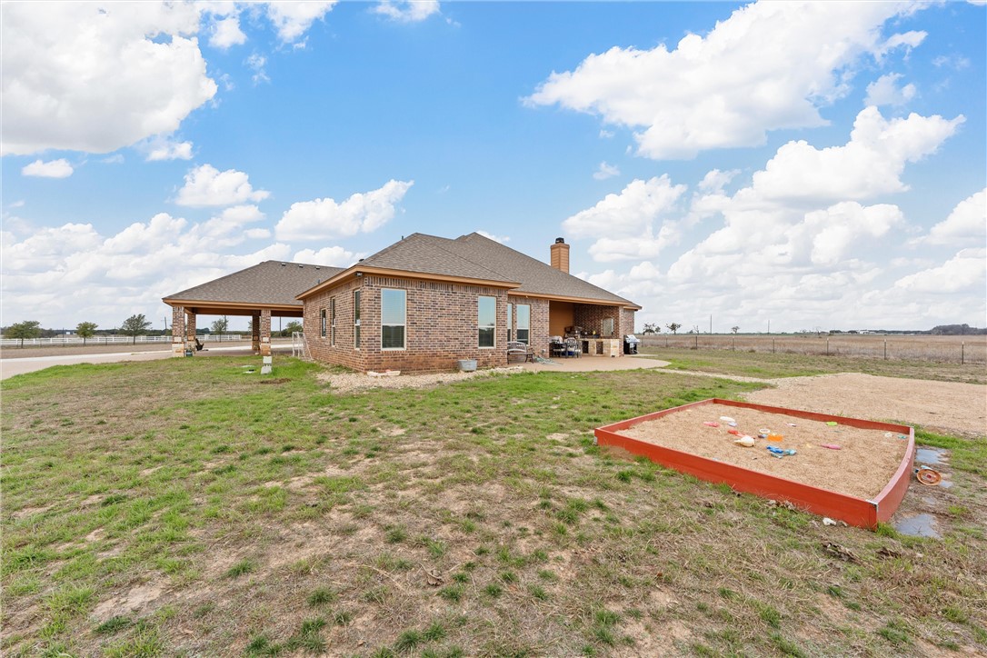 9072 N Lone Star Parkway, Crawford, Texas image 24