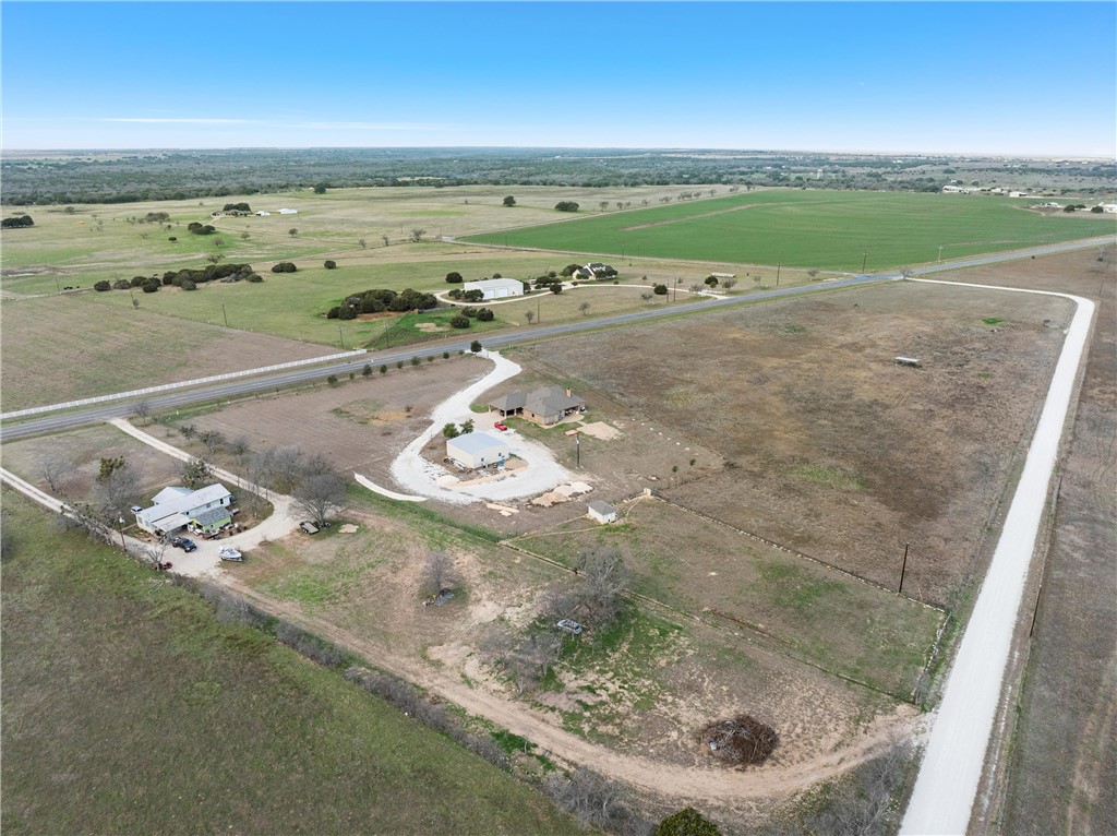 9072 N Lone Star Parkway, Crawford, Texas image 27