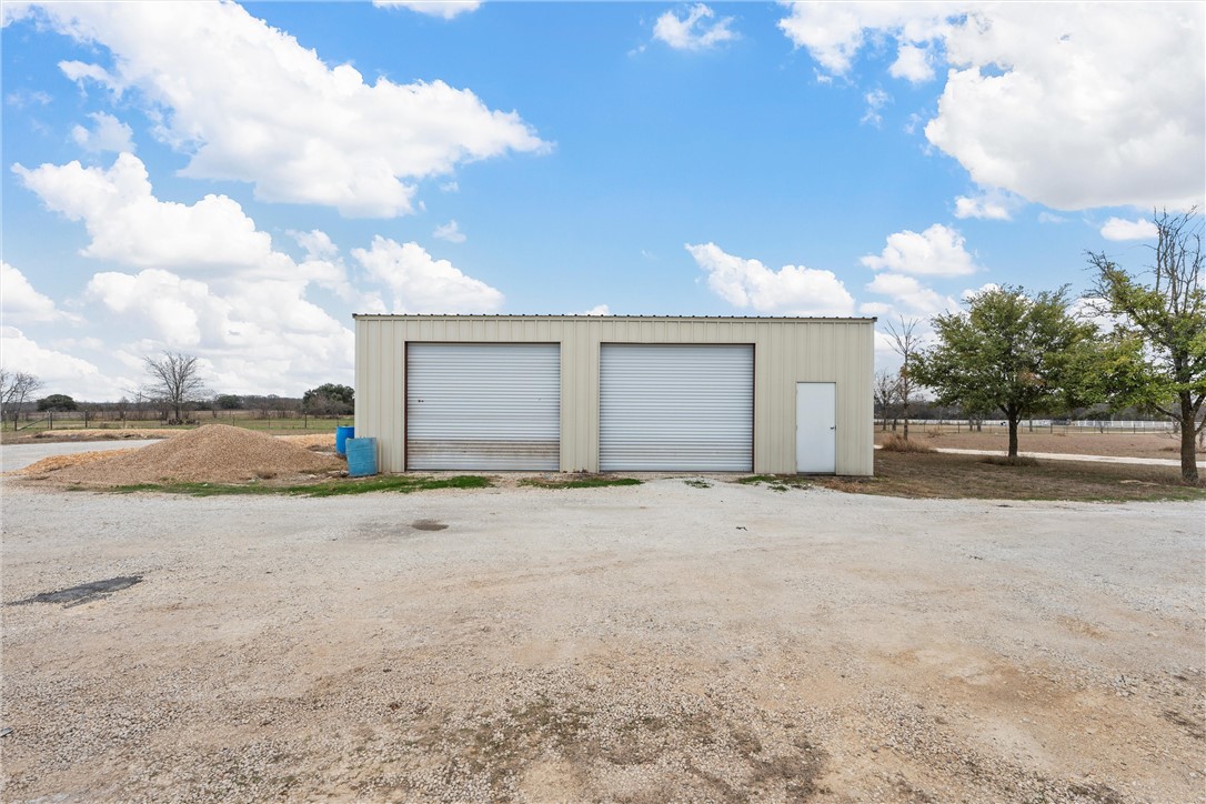 9072 N Lone Star Parkway, Crawford, Texas image 23